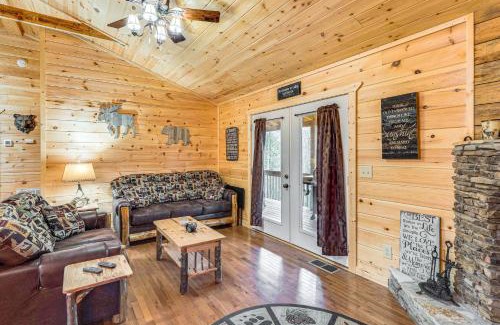 Murphy Casa | Deck and Fire Pit Smoky Mountain Cabin Hideaway!