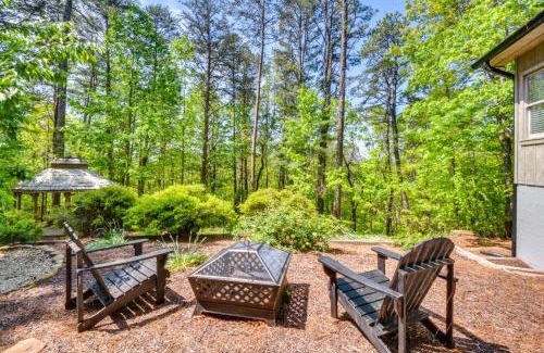 Tiger Casa | Deck and Game Room Mountaintop Hideaway in Tiger!