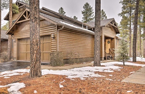 Pinetop Casa | Deck and Gas Grill Spacious Pinetop Cabin