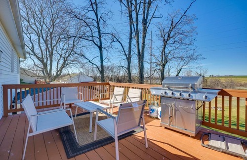 Hershey Casa | Deck and Grill Convenient Home in Hummelstown