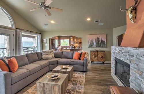 Leander Casa | Deck and Lake Travis Views Hill Country Hideaway!