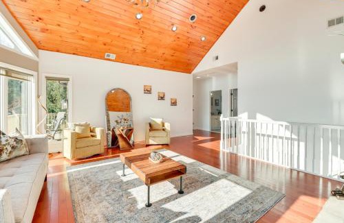 Long Pond Casa | Deck and Lake View Spacious Long Pond Home!