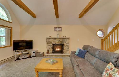 Pocono Lake Casa | Deck and Resort Amenities Arrowhead Lake Home!
