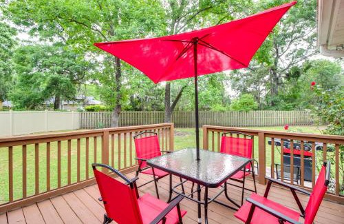 Pooler Casa | Deck and Yard Savannah Area Retreat!