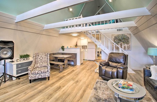 Lake Hamilton Cabaña | Deck, Boat Slip + Views: Lake Hamilton Cabin!