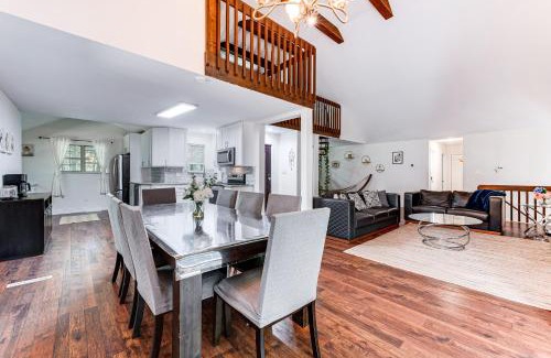 Gouldsboro Casa | Deck, Fire Pit and Beach Access Big Bass Lake Home
