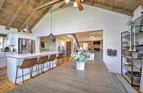 Lake Toxaway Casa | Deck + Fire Pits: Lake Toxaway Getaway!