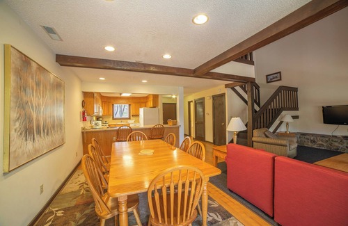 Massanutten Casa | Deck! Fireplace, Resort amenities!