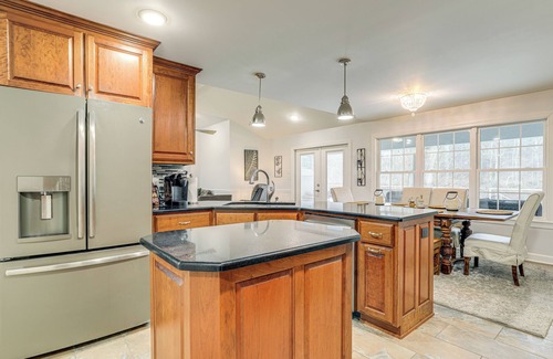 Heber Springs Casa | Deck & Gas Grill: Riverfront Home in Heber Springs