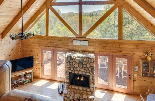 Unaka Casa | Deck, Grill and Mtn Views Warne Getaway!