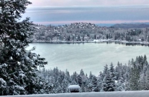 Arrowhead Villas Cabina | ¡VISTAS AL LAGO DE CUBIERTA! PASO A LA PLAYA / RETIRO SUIZO