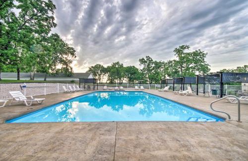 Kaiser Apartamento | Deck, Pool and Views Lake of the Ozarks Condo