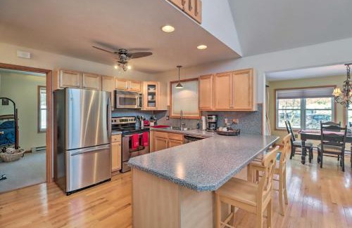 Albrightsville Casa | Deck, Pool, Trails Access Pocono Family Home!