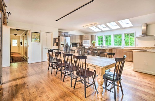 Chimney Rock Cabaña | Deck w/ Fireplace: Pet-friendly Lake Lure Retreat