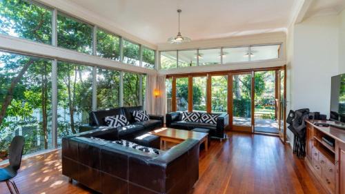 Woorim Casa | Decked out for a Fantastic Holiday - Winnett St, Woorim (Upstairs only)