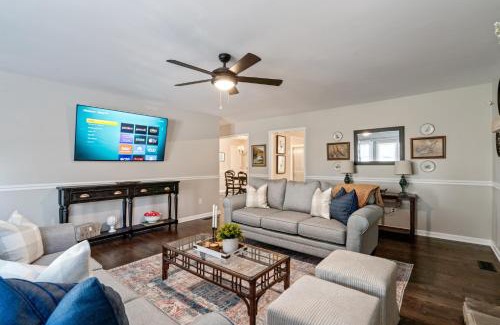 Cartersville Casa | Decked Out Spacious 3BR Near Pine Mountain Trail W
