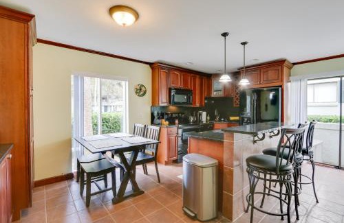Hilton Head Casa | Decks and Pool Access Hilton Head Island Townhome