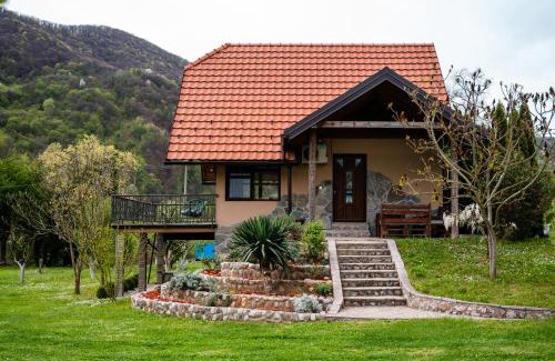 Okletac Casa | Dedin Drinski Dom