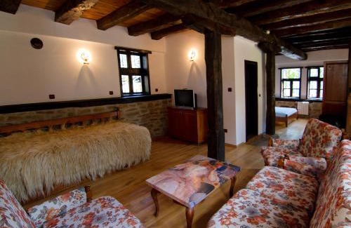 Slivek Casa | Dedovite Kashti