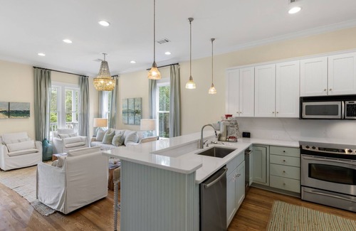 White's Gulfview Casa | Deeded Beach Access - Private Pool, Gulf Views, Bikes!