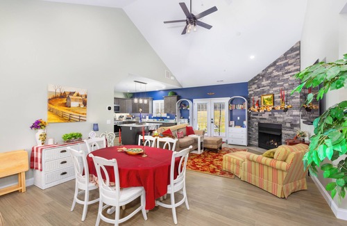McHenry Casa | Deep Creek Retreat! Hot tub, 85"TV, Grill, all one level. Amazing view!