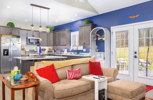 McHenry Casa | Deep Creek Retreat! Hot tub, 85"TV, Grill, all one level. Amazing view!