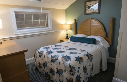 West Yarmouth Complejo | Deep Discount on studio at The Cove at Yarmouth in West Yarmouth, MA
