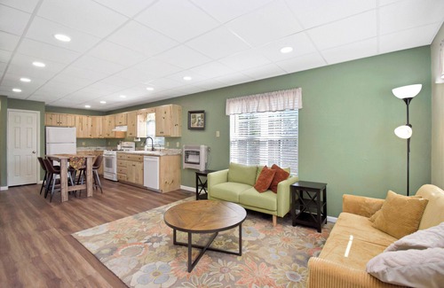 Deep Gap Apartamento | Deep Gap private apartment - close to Boone, App State and ski resorts.