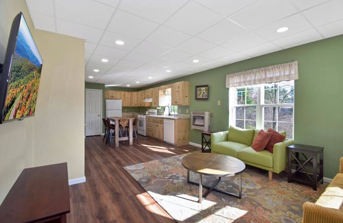 Deep Gap Apartamento | Deep Gap private apartment - close to Boone, App State and ski resorts.
