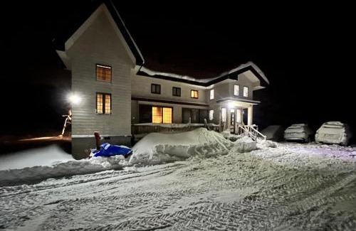 Kitaazumi-gun Casa | Deep Powder Lodge HAKUBA