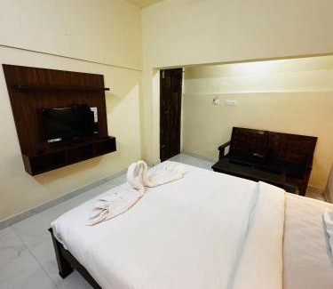 Aadit Casa | Deep Rich Farm villa Munnar