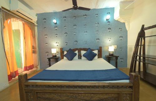 Amar Sagar Pol Hotel | Deepak Hotel & Restaurant