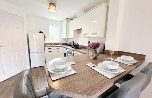 Stockton-on-Tees Casa | Deepdale House by Blue Skies Stays