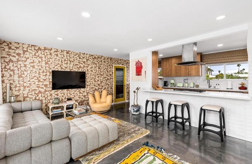 Racquet Club South Casa | Deeply Madly Palm Springs
