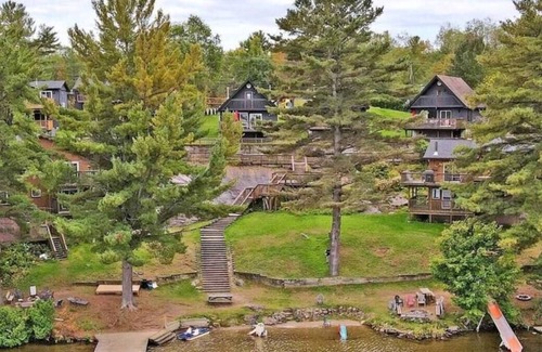 Gravenhurst Complejo | Deer Chalet at Granite Ridge