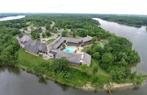 Mount Sterling Complejo | Deer Creek State Park Lodge and Conference Center