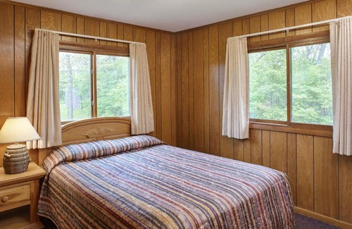 Mount Sterling Complejo | Deer Creek State Park Lodge and Conference Center