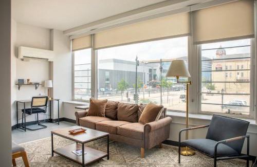 Westown Apartamento | Deer District Studio Apt JC2 - One Block from Fiserv and Baird