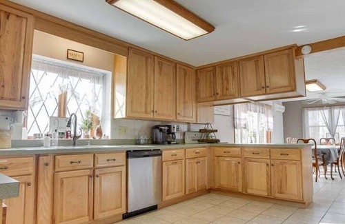 Biglerville Casa | Deerfield Retreat | Pool Table, Fireplace + Play-Set!