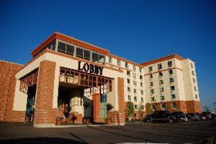 Southeast Calgary Hotel | Deerfoot Inn and Casino