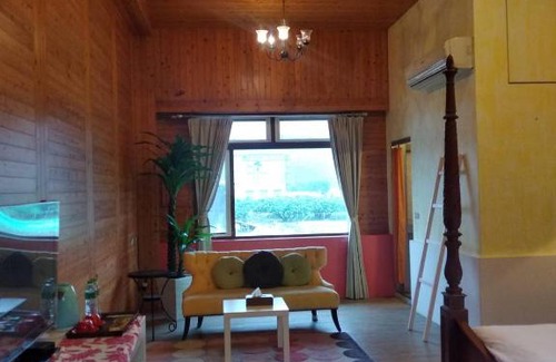 Dongshan Casa | DeerStar HomeStay B&B