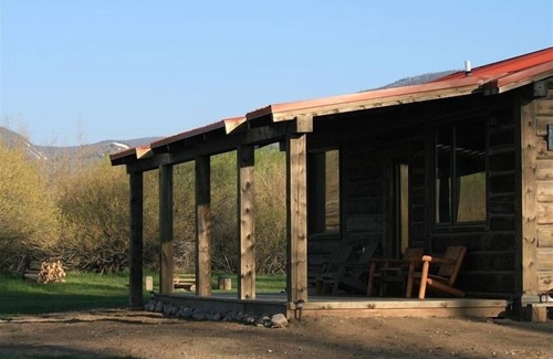 Albany County Cabina | Deerwood Station- Relájese en nuestra hermosa cabina de invitados!