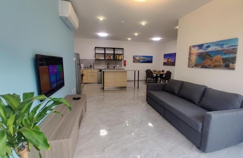 Naxxar Apartamento | Deggies Apartments - spacious, modern apartment!