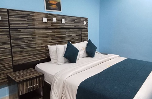 Gwarinpa Estate Hotel | Degok Hotel