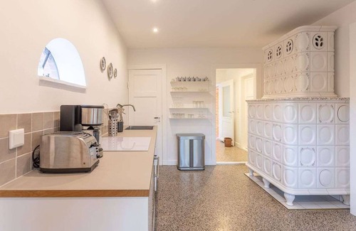 Tetenbull Casa | Deichwärterkate by Interhome