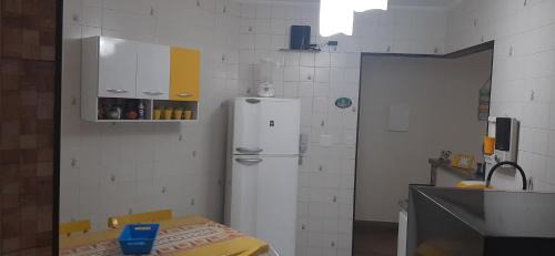 Guilhermina Apartamento | Deixe seu carro na garagem e curta tudo a pé!