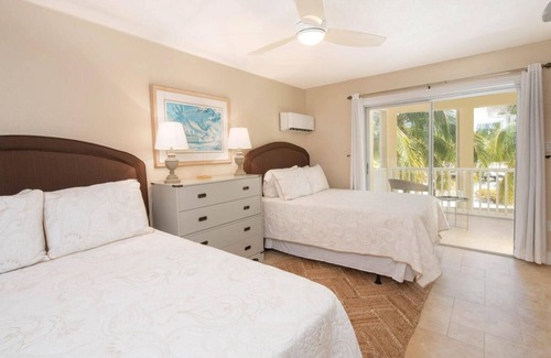Rum Point Casa | Deja Blu IH #4 by Grand Cayman Villas & Condos