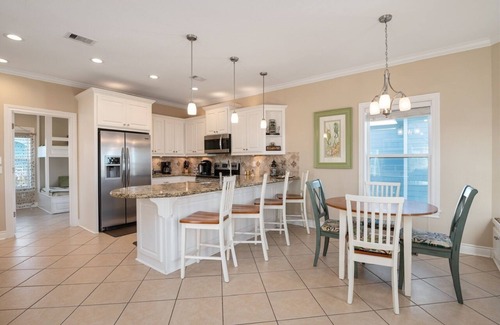 Crystal Beach Casa | Deja View 3 Bedroom Home