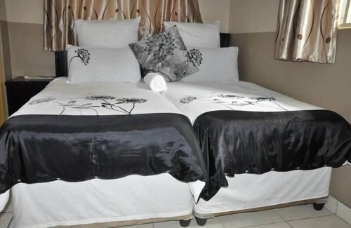 Greater Johannesburg Metropolitan Area Casa | dejazzy guest house