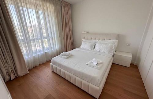 Germasogeia Apartamento | Del Mar Beachfront 3 Bedroom 'A' Residence